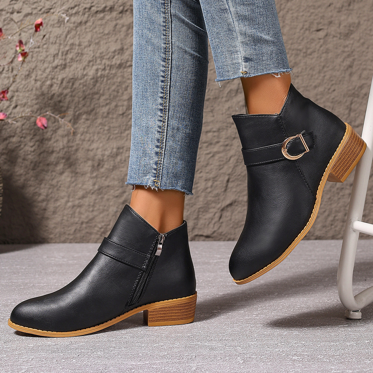 🔥Last Day Promotion 50% OFF - Women's Comfortable Chunky Heel Leather Ankle Boots
