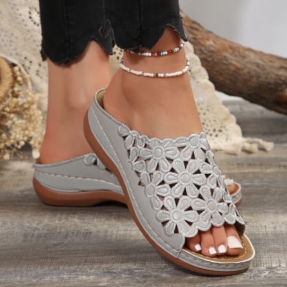🔥Last Day Promotion 50% OFF - Women's Floral Design Comfort Wedge Orthopaedic Sandals