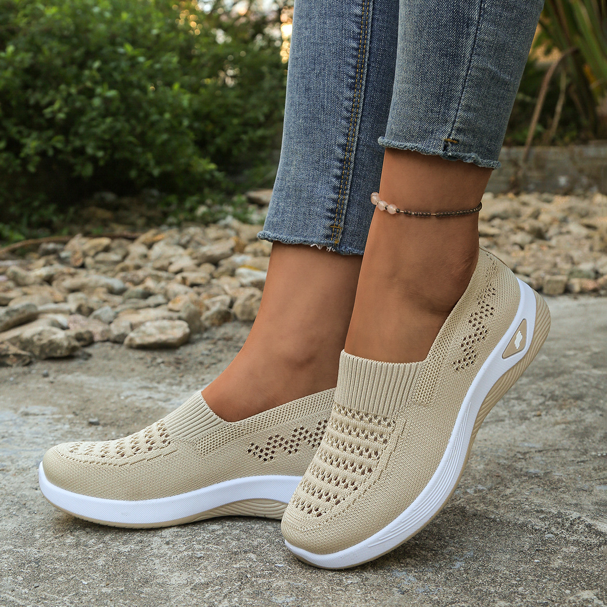 🔥Last Day Promotion 50% OFF - Women's Lightweight Breathable Soft-Sole Walking Shoes