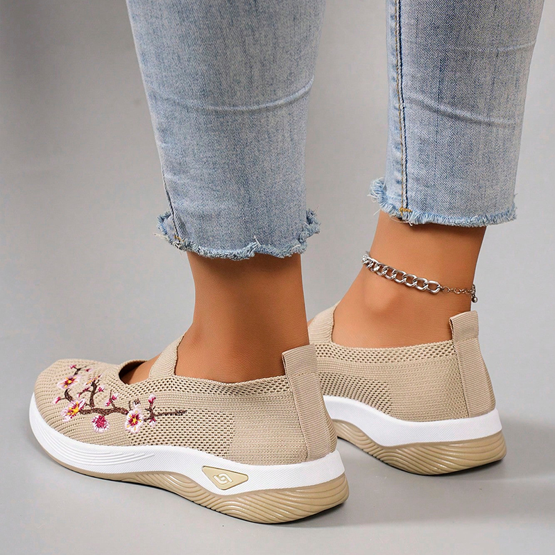 🔥Last Day Promotion 50% OFF - Women's Casual Breathable Slip On Orthopaedic Walking Shoes