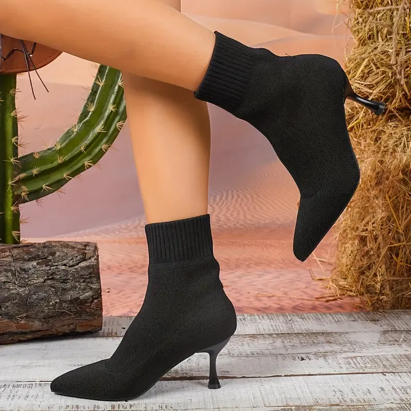 🔥Last Day Promotion 50% OFF - Women's Elegant Comfort Knitted High Heeled Boots