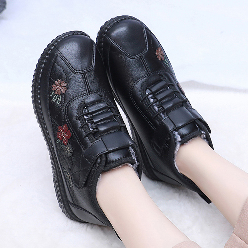 🔥Last Day Promotion 50% OFF - Women's Comfortable Non-Slip Slip-On Warm Boots