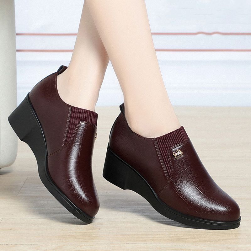 🔥Last Day Promotion 50% OFF - Women's Solid-Colour Fashion Wedge Orthopaedic Leather Shoes