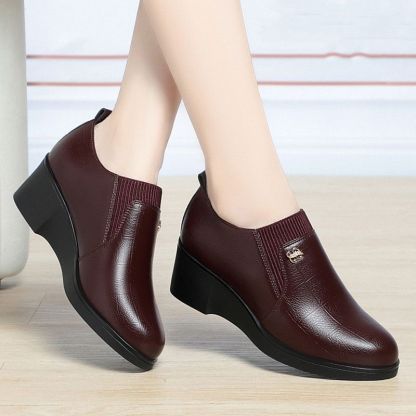 🔥Last Day Promotion 50% OFF - Women's Solid-Colour Fashion Wedge Orthopaedic Leather Shoes
