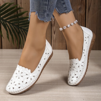 🔥Last Day Promotion 50% OFF - Women's Comfortable Lightweight Fashion Cut-Out Casual Shoes