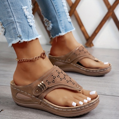 🔥Last Day Promotion 50% OFF - Women's Casual Slope Heel Orthopaedic Sandals