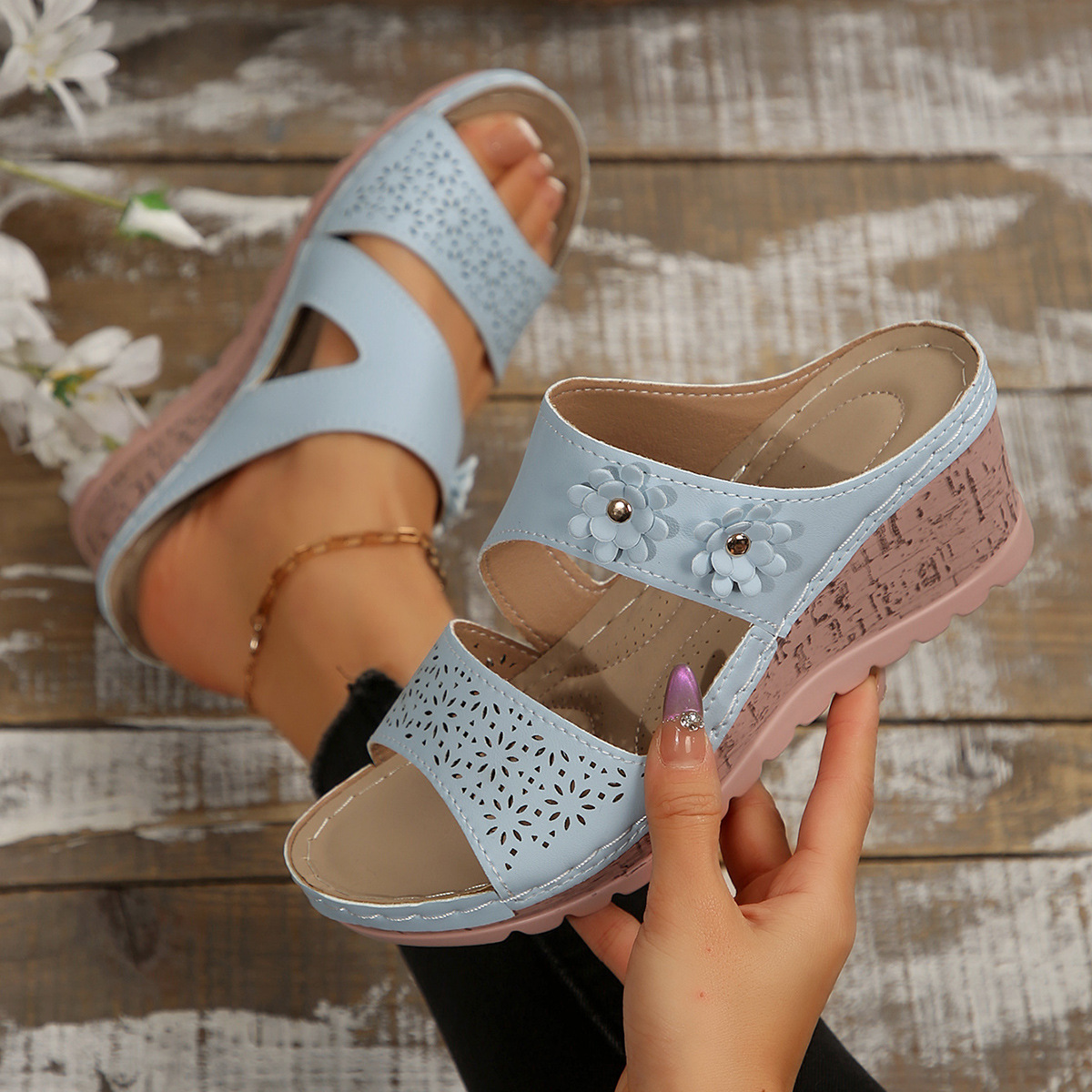 🔥Last Day Promotion 50% OFF - Women's Elegant Floral Embellished Wedg
