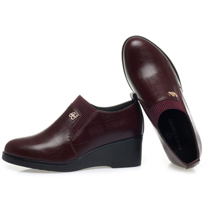 🔥Last Day Promotion 50% OFF - Women's Solid-Colour Fashion Wedge Orthopaedic Leather Shoes