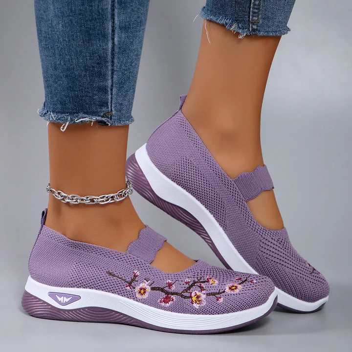 🔥Last Day Promotion 50% OFF - Women's Casual Breathable Slip On Orthopaedic Walking Shoes