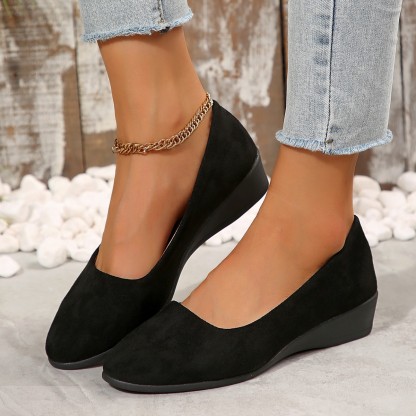 🔥Last Day Promotion 50% OFF - Women's Comfortable Soft Sole Slope Heel Casual Shoes