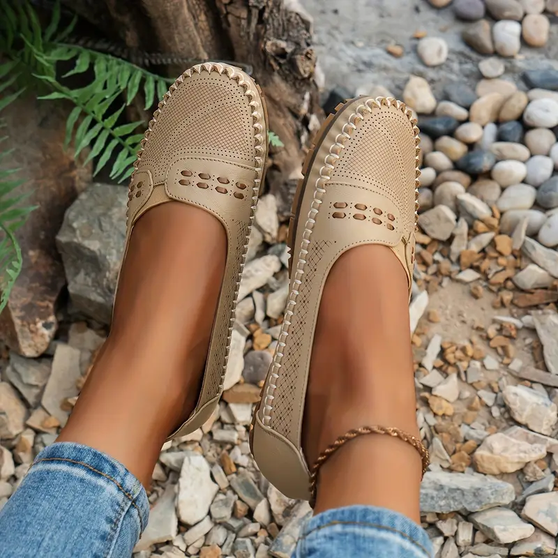 🔥Last Day Promotion 50% OFF - Women's Breathable Vintage Style Leather Loafers
