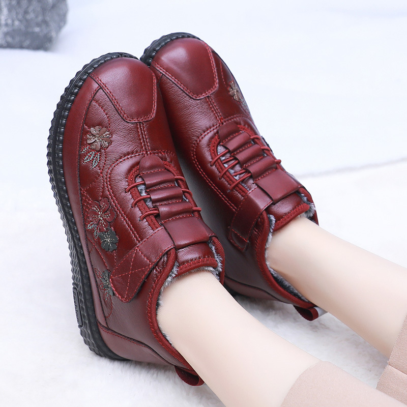 🔥Last Day Promotion 50% OFF - Women's Comfortable Non-Slip Slip-On Warm Boots