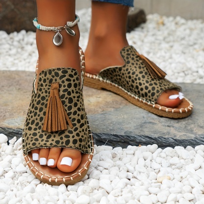 🔥Last Day Promotion 50% OFF - Women's Comfortable Tassel Flat Sandals