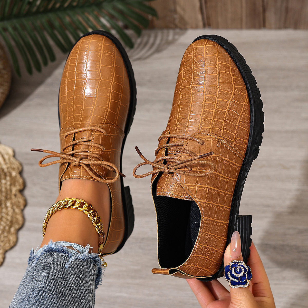 🔥Last Day Promotion 50% OFF - Women's Fashion Thick Sole Leather Loafers