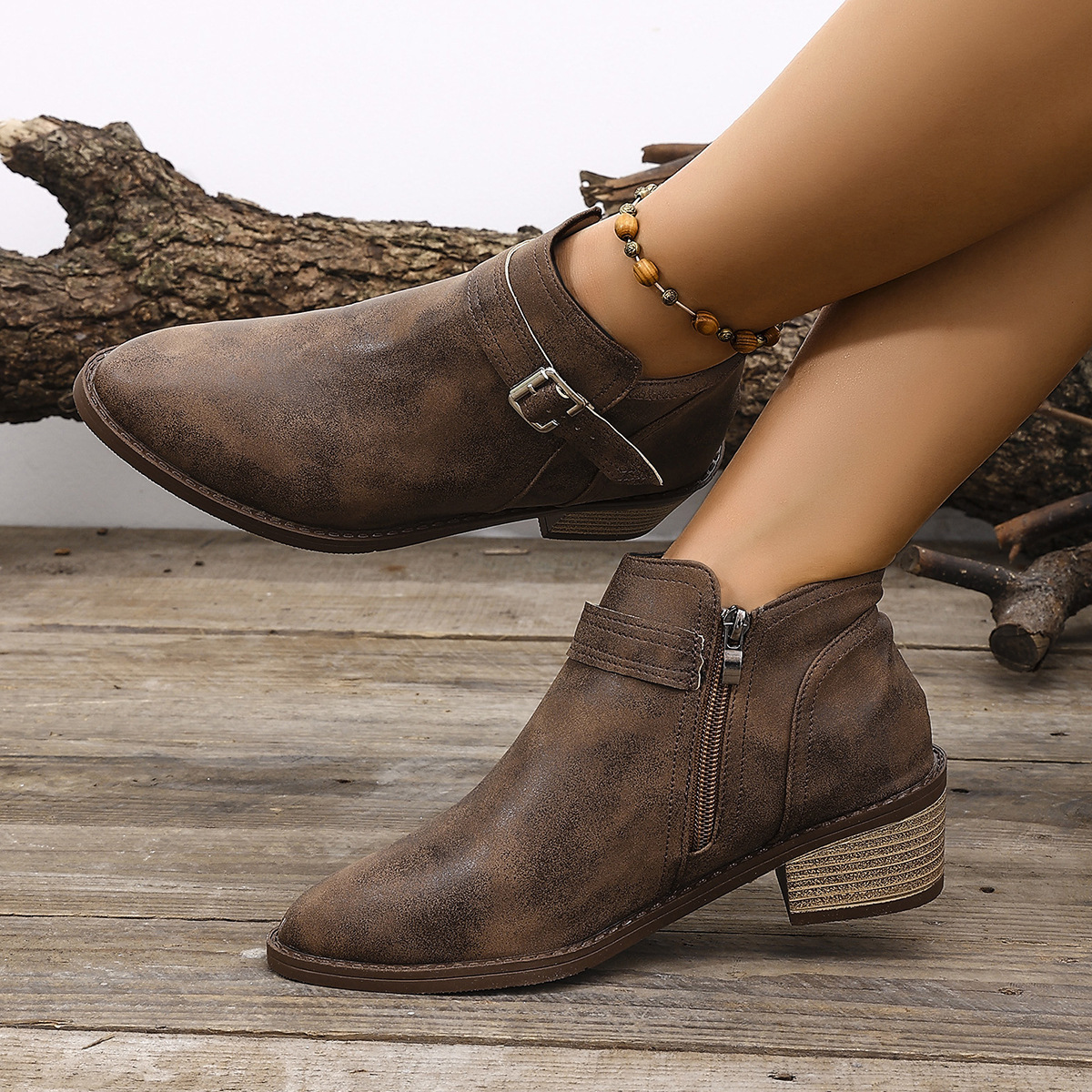 🔥Last Day Promotion 50% OFF - Women's Fashionable Comfortable Side-Zip Genuine Leather Ankle Boots