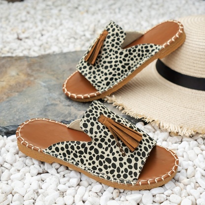 🔥Last Day Promotion 50% OFF - Women's Comfortable Tassel Flat Sandals
