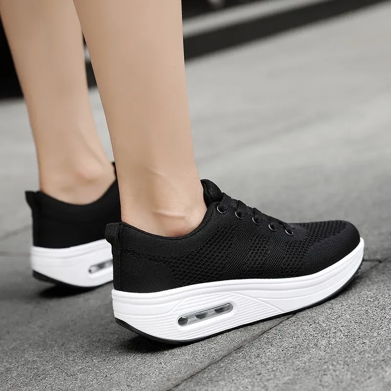 🔥Last Day Promotion 50% OFF - Women's Lightweight Breathable Thick-soled Orthopedic Sneakers