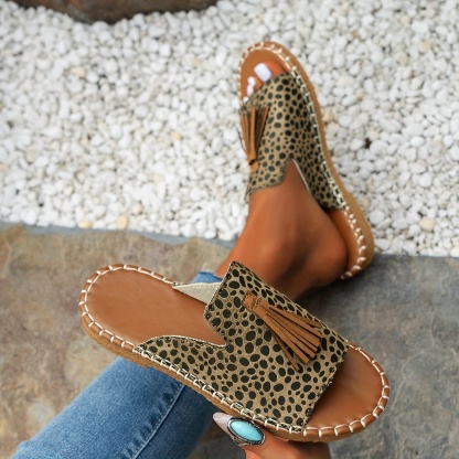 🔥Last Day Promotion 50% OFF - Women's Comfortable Tassel Flat Sandals