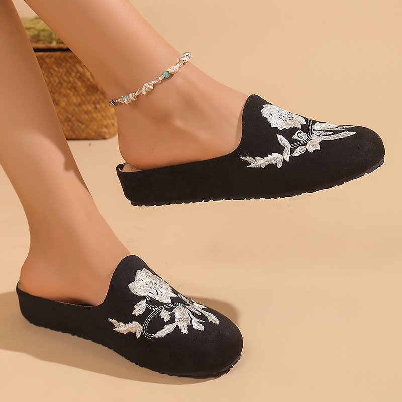 🔥Last Day Promotion 50% OFF - Women's Hand Embroidered Soft Sole Orthopaedic Sandals