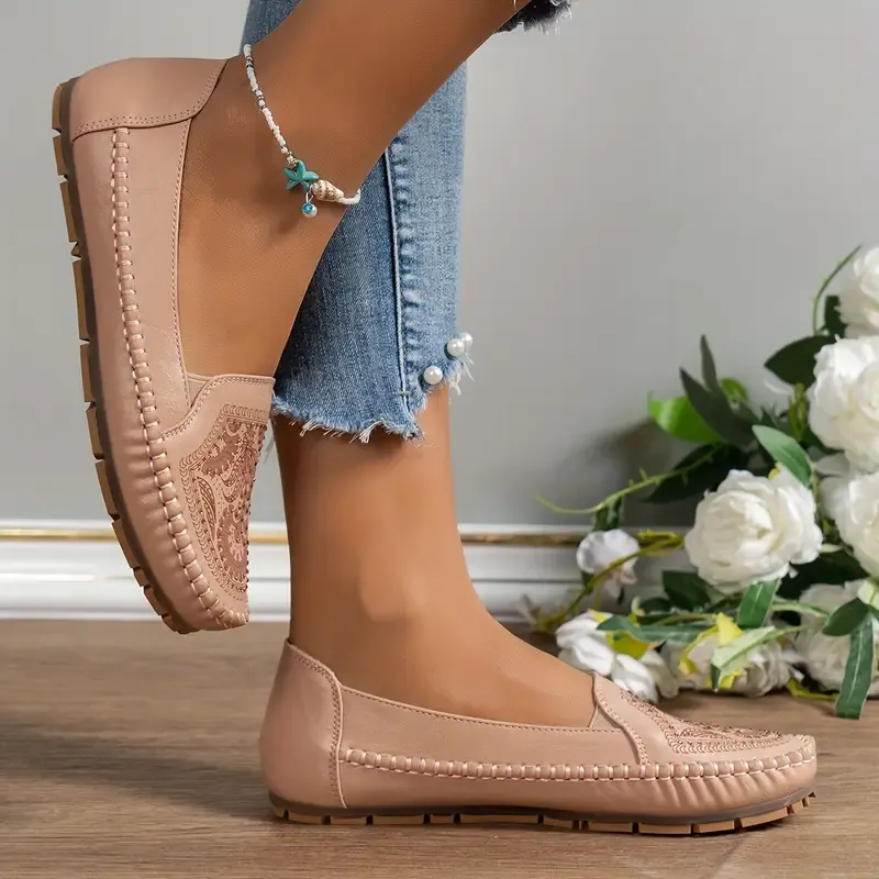 🔥Last Day Promotion 50% OFF - Vintage Rhinestone Fashion Women's Leather Orthopaedic Shoes