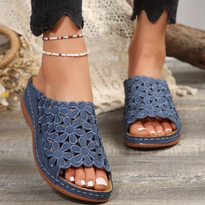 🔥Last Day Promotion 50% OFF - Women's Floral Design Comfort Wedge Orthopaedic Sandals