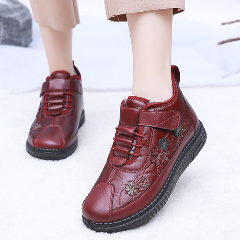 🔥Last Day Promotion 50% OFF - Women's Comfortable Non-Slip Slip-On Warm Boots