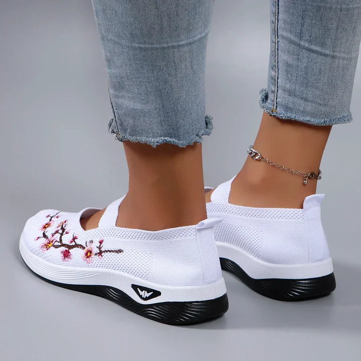 🔥Last Day Promotion 50% OFF - Women's Casual Breathable Slip On Orthopaedic Walking Shoes