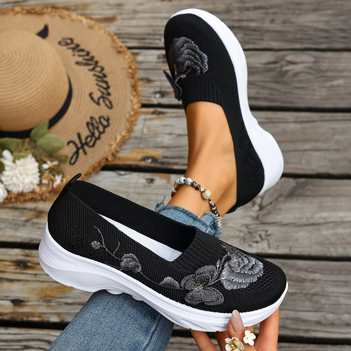 🔥Last Day Promotion 50% OFF - Women's Embroidered Comfortable Breathable Casual Shoes