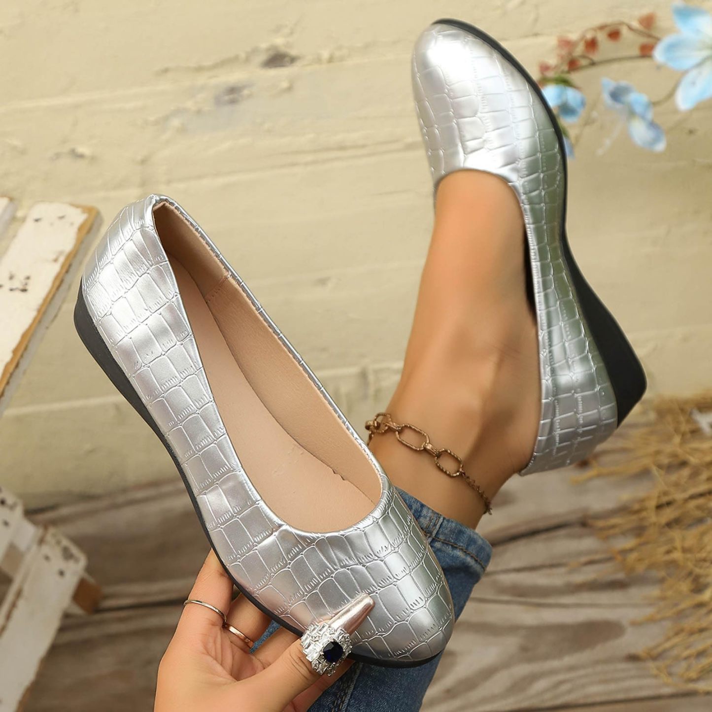 🔥Last Day Promotion 50% OFF - Women's Comfortable Elegant Leather Shoes