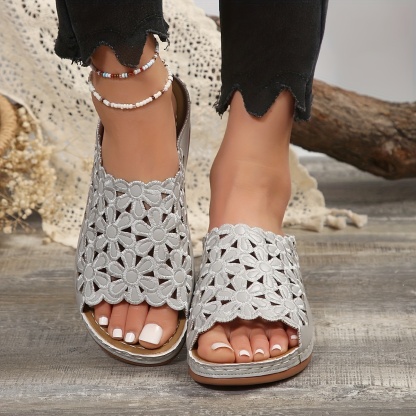 🔥Last Day Promotion 50% OFF - Women's Floral Design Comfort Wedge Orthopaedic Sandals