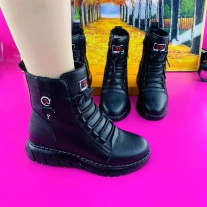 🔥Last Day Promotion 50% OFF - Women's Warm Non-slip Leather Ankle Boots