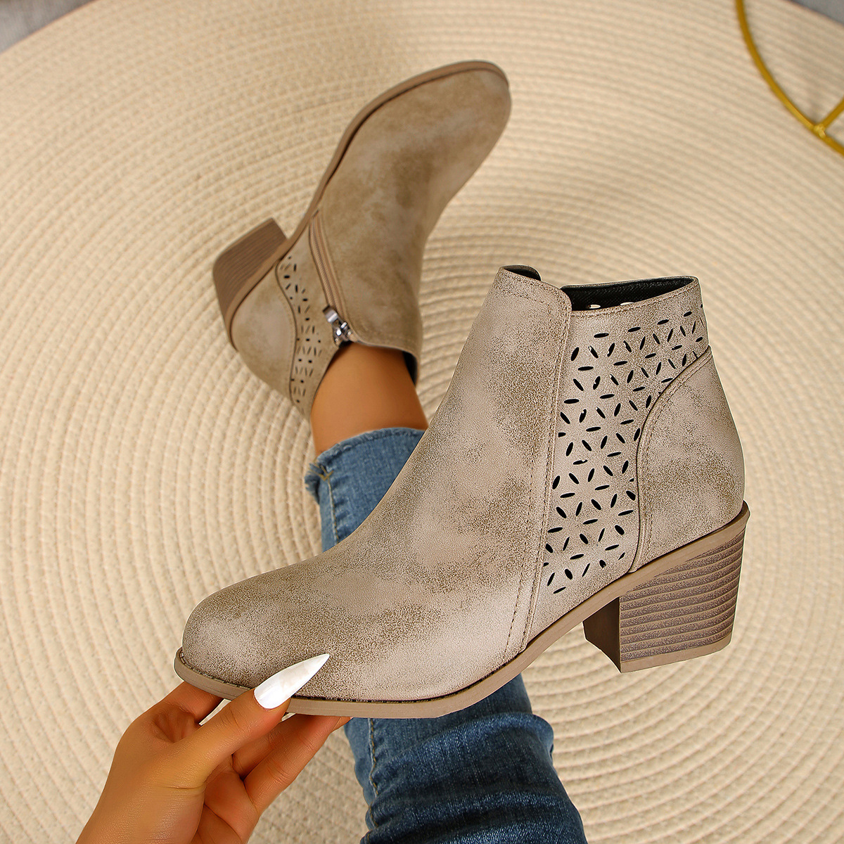 🔥Last Day Promotion 50% OFF - Women's Chunky Mid-Heel Slip-On Leather