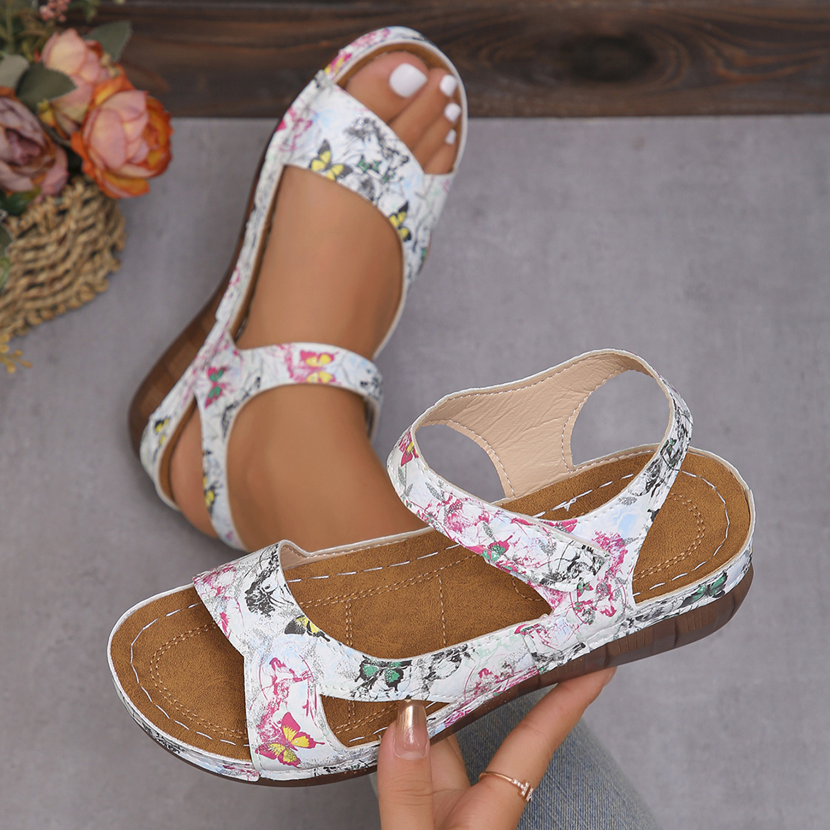 🔥Last Day Promotion 50% OFF - Women's Velcro Comfort Thick Sole Orthopaedic Sandals
