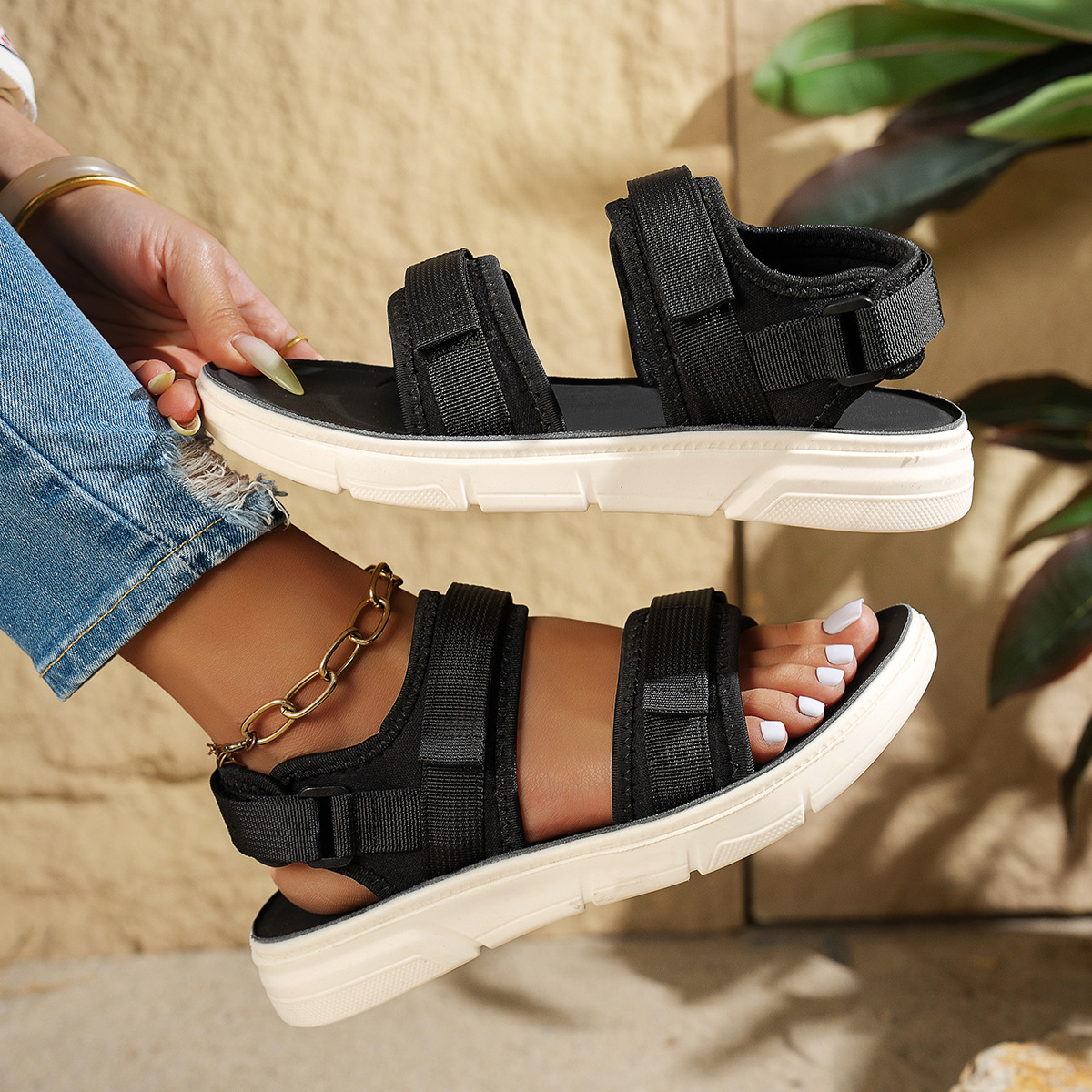 🔥Last Day Promotion 50% OFF - Women's Comfortable Velcro-Fastening Casual Sandals