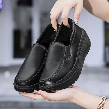🔥Last Day Promotion 50% OFF - Women's Comfortable Chunky-Soled Wedge Casual Shoes