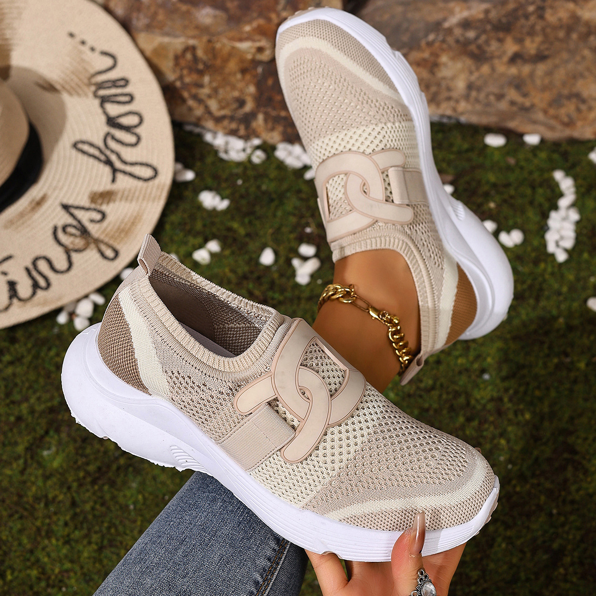 🔥Last Day Promotion 50% OFF - Women's New Fashionable Soft-Sole Breathable Casual Shoes