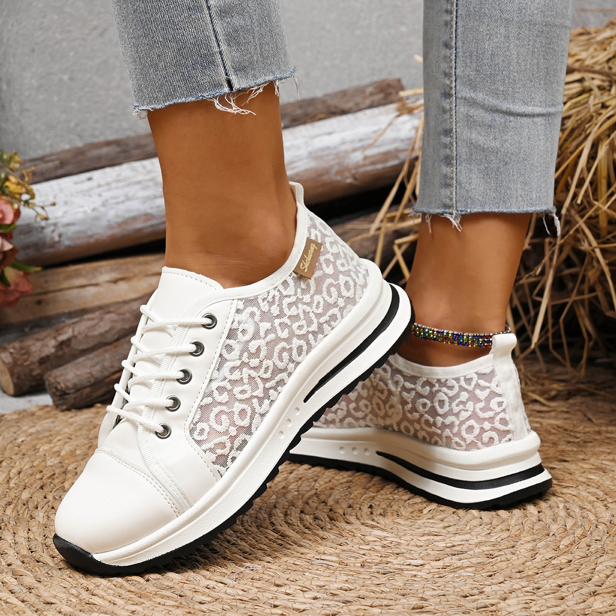 🔥Last Day Promotion 50% OFF - Women's Comfortable Breathable Orthopaedic Sneakers