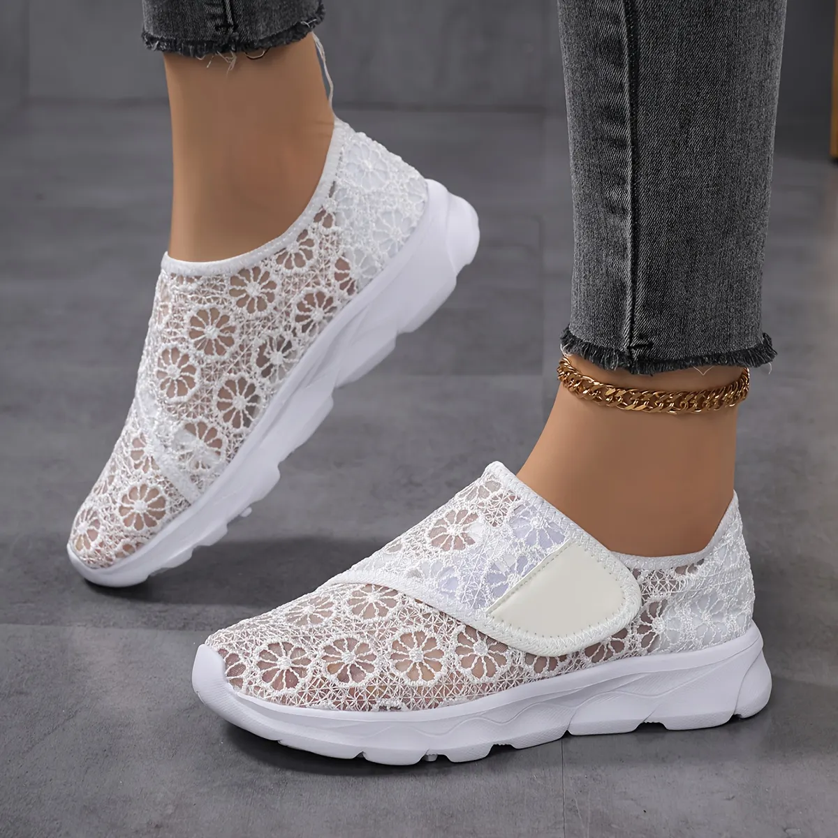 🔥Last Day Promotion 50% OFF - Women's Comfortable Lightweight Breathable Lace Walking Shoes