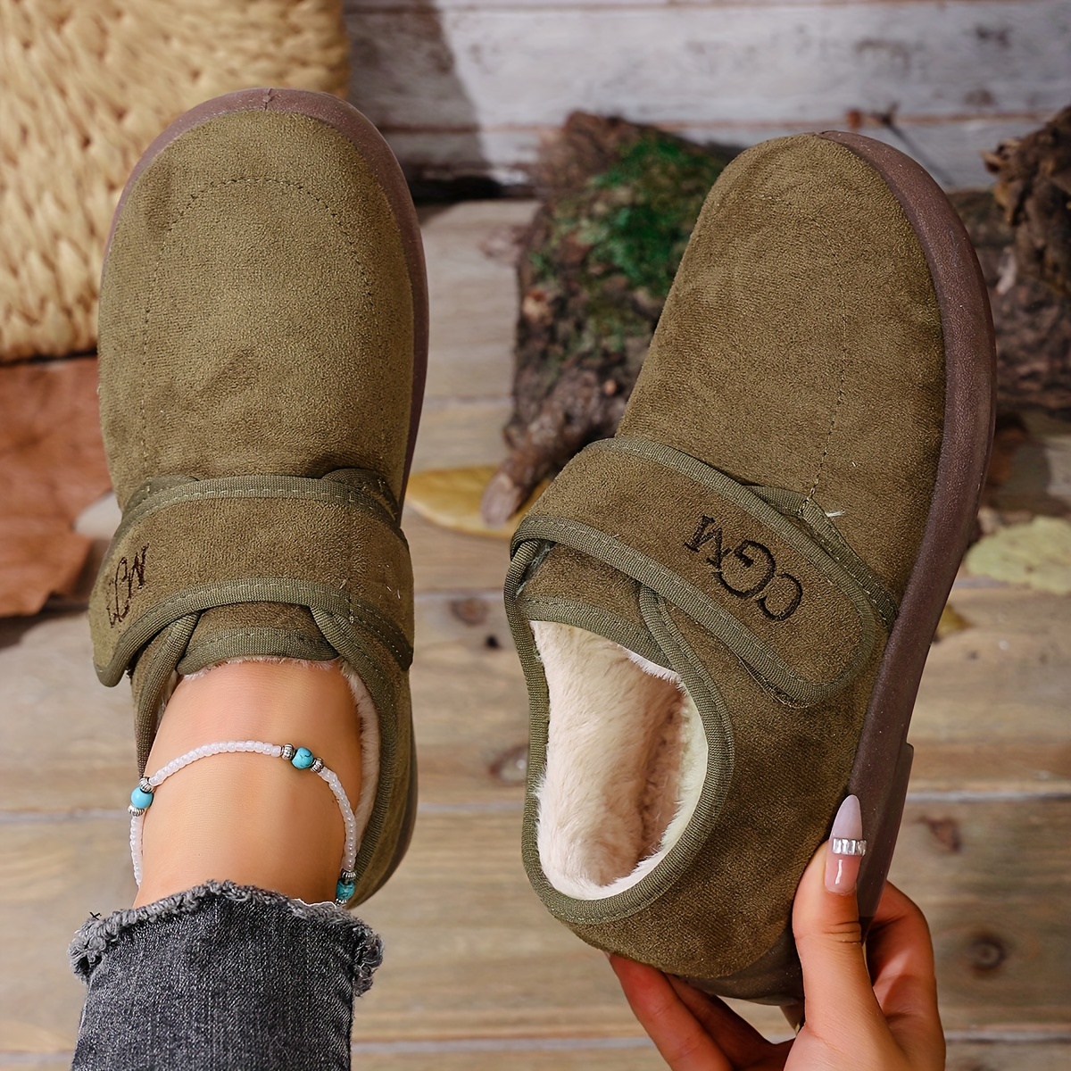 🔥Last Day Promotion 50% OFF - Women's Winter Slip-On Non-Slip Warm Shoes