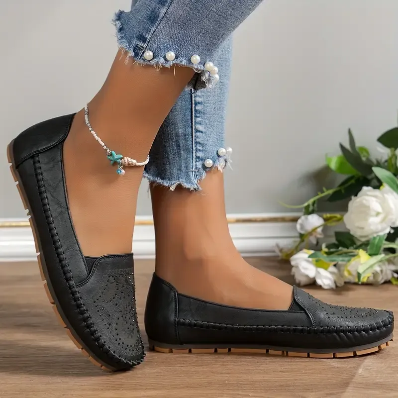 🔥Last Day Promotion 50% OFF - Vintage Rhinestone Fashion Women's Leather Orthopaedic Shoes