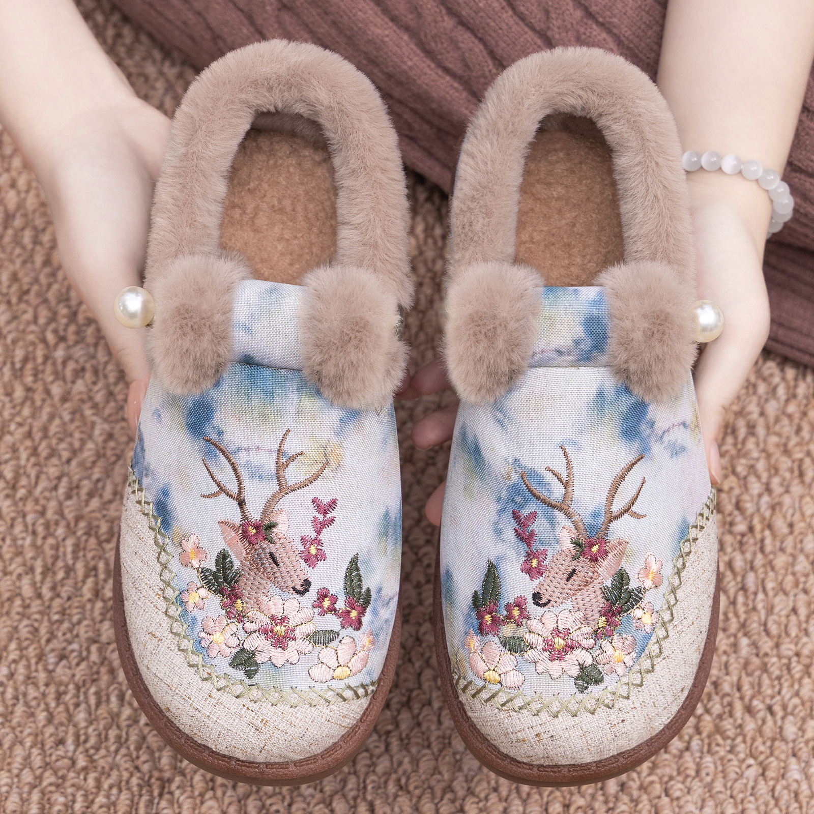 🔥Last Day Promotion 50% OFF - Women's Hand-Embroidered Deer-Motif Warm Casual Shoes