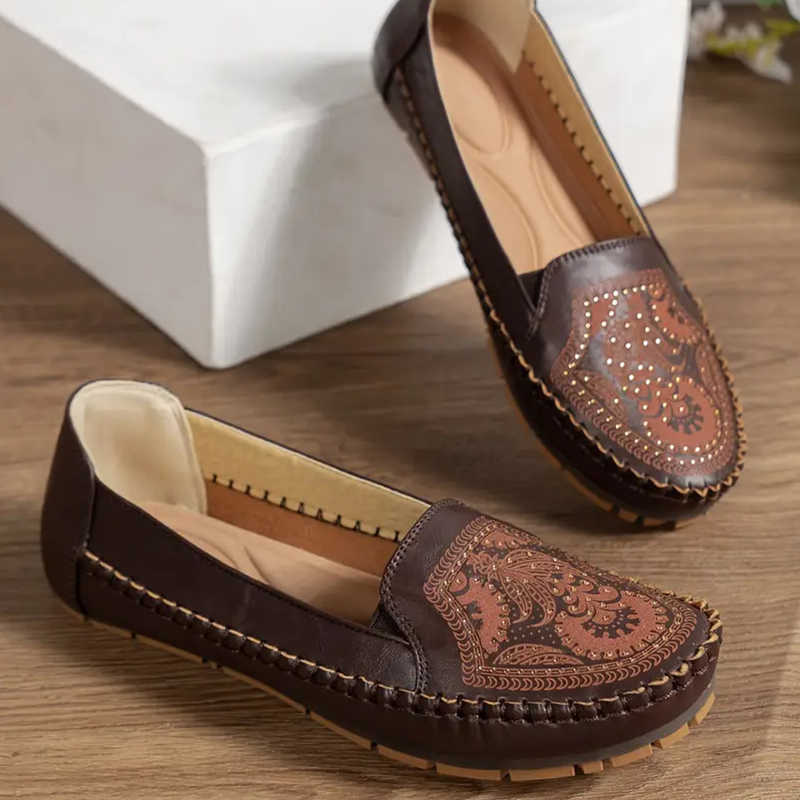 🔥Last Day Promotion 50% OFF - Vintage Rhinestone Fashion Women's Leather Orthopaedic Shoes