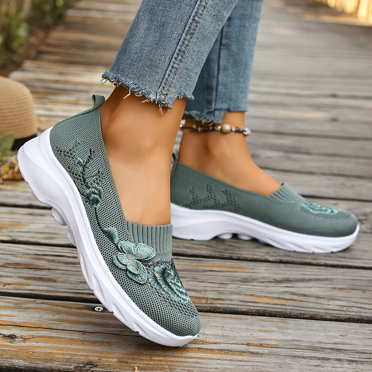🔥Last Day Promotion 50% OFF - Women's Embroidered Comfortable Breathable Casual Shoes