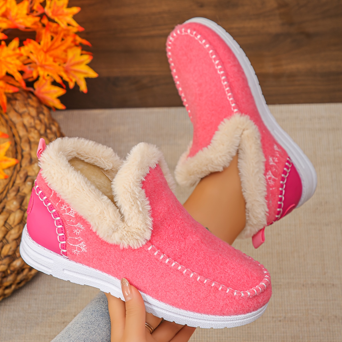 🔥Last Day Promotion 50% OFF - Women's Handcrafted Comfortable Slip-On Snow Boots