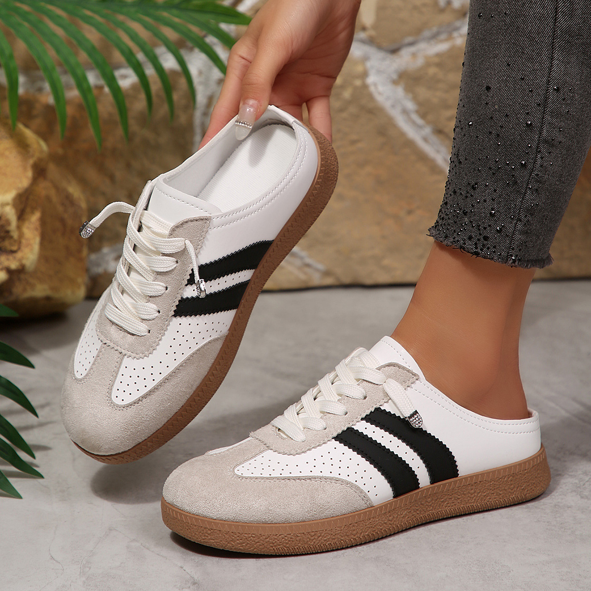 🔥Last Day Promotion 50% OFF - Women's Slip-on Lightweight Breathable Casual Sandals