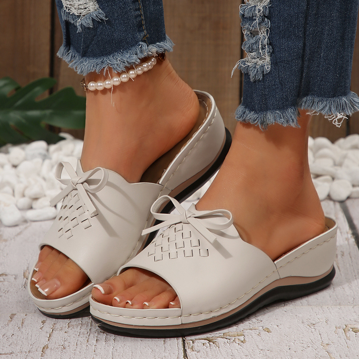 🔥Last Day Promotion 50% OFF - Women’s Fashionable Orthopaedic Leather Wedge Sandals