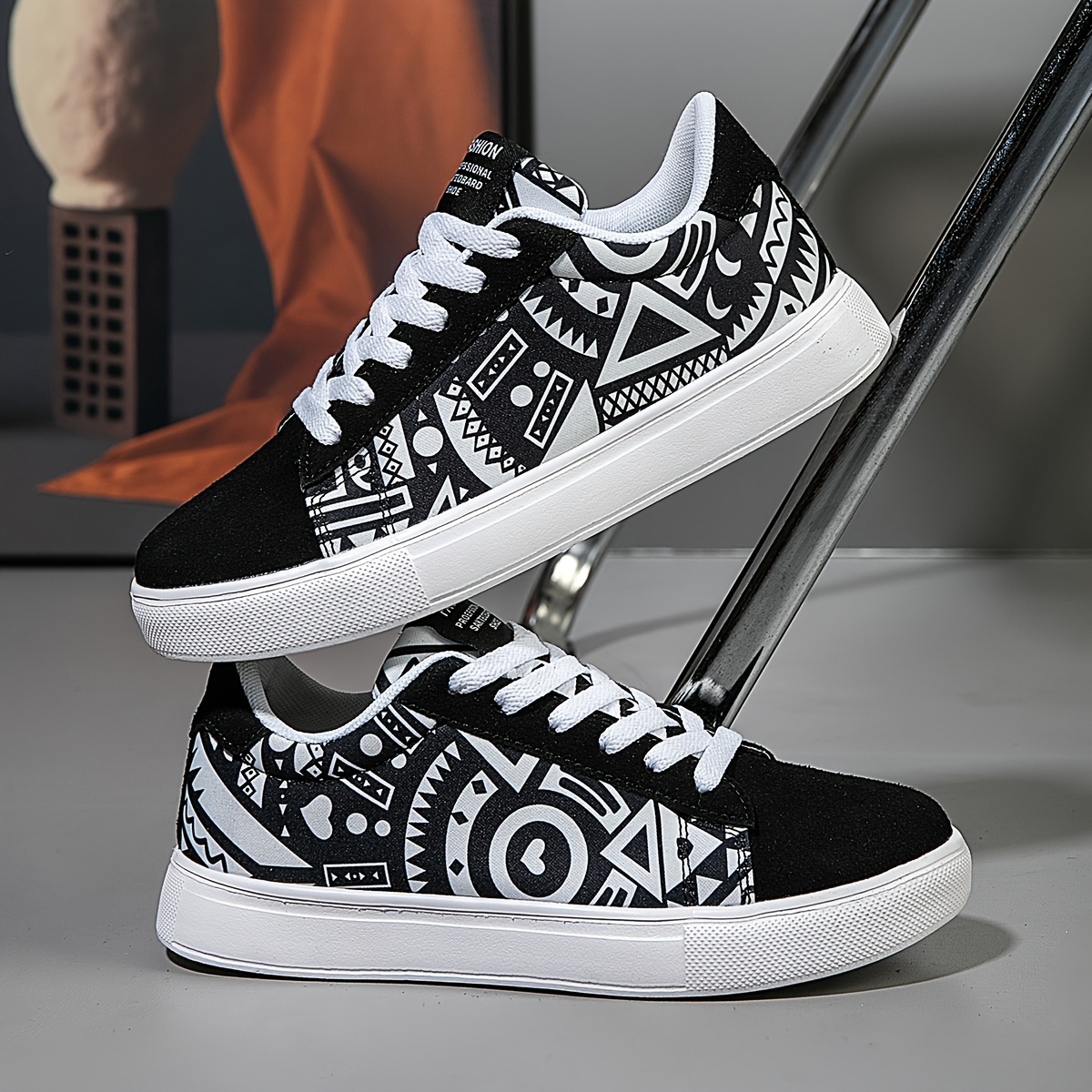 🔥Last Day Promotion 50% OFF - Women's Trendy Comfortable Graffiti Print Orthopedic Sneakers