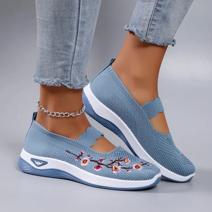 🔥Last Day Promotion 50% OFF - Women's Casual Breathable Slip On Orthopaedic Walking Shoes