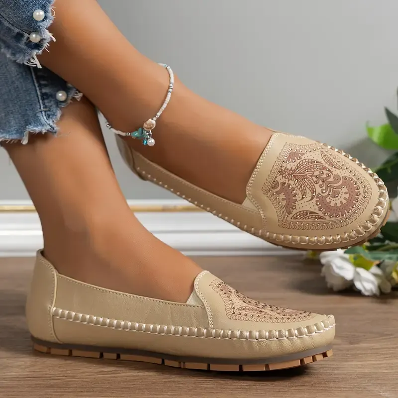 🔥Last Day Promotion 50% OFF - Vintage Rhinestone Fashion Women's Leather Orthopaedic Shoes