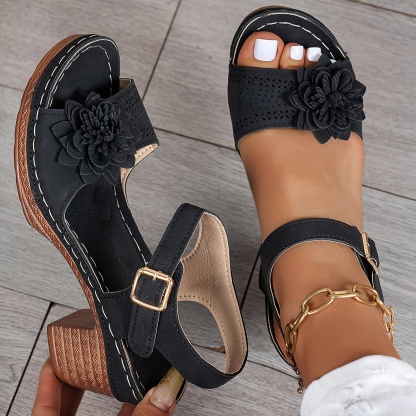 🔥Last Day Promotion 50% OFF - Women's Flower Chunky Heel Sandals
